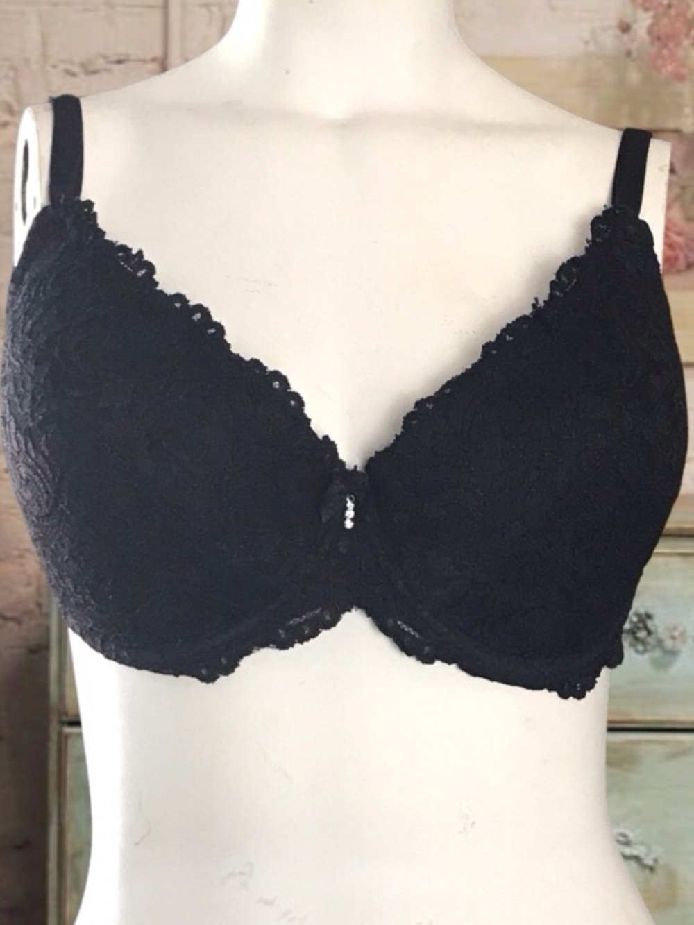 SMART & SEXY Black Lace Bra 38DD